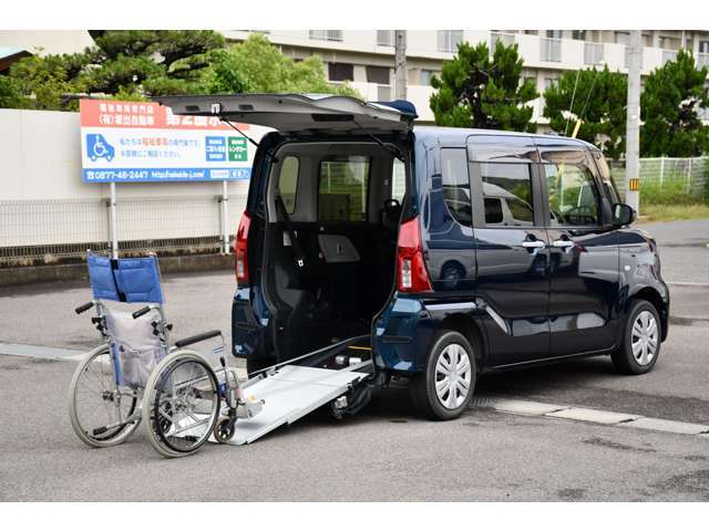 あなたに伝えたいことがまだまだたくさんあります。『坂出自動車』とWEBで入力し当店ホームページへお越しください。http://sakaide-j.com/※車いすは見本です。