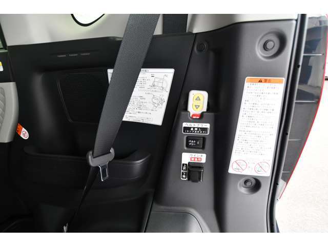 当店は日本全国どこでも納車は無料です！おかげさまで全国から注文があります。詳しくは当社ホームページにて。福祉車両専門店ホームページ。http://sakaide-j.com/