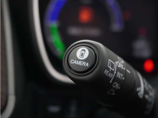 ◆全周囲カメラシステム◆運転席から見えにくい後方などをナビ画面で確認でき運転を支援するシステムです！