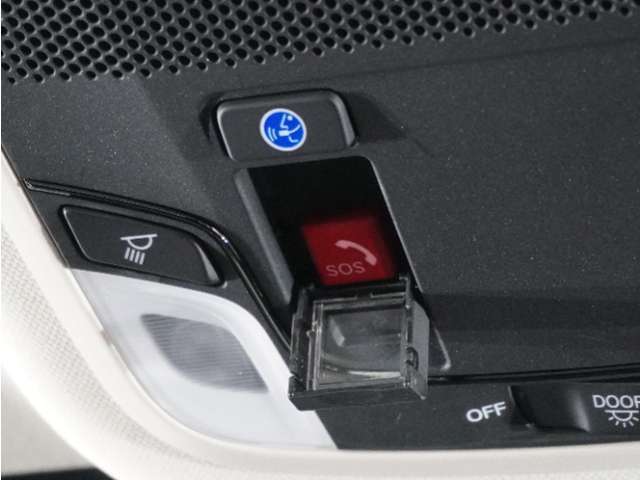 新世代コネクテッド技術「Honda CONNECT」搭載。緊急時にオペレーターのサポートを受けることも可能です。