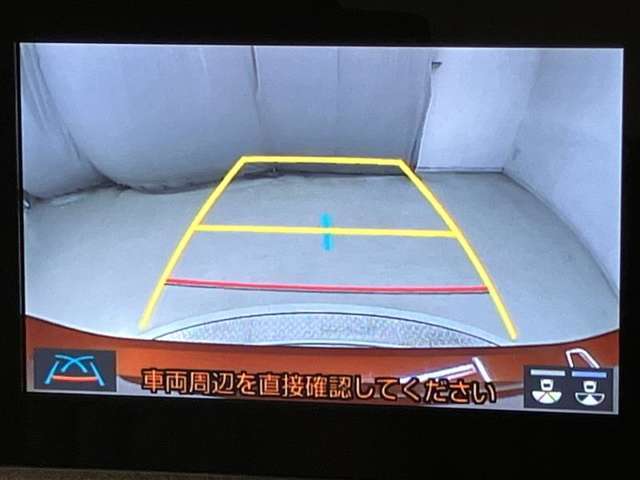 いまや必須装備「ナビゲーション」搭載！知らない場所に、スイスイッとドライブ。なんて便利な機能でしょうか？もう、これなしではハンドルを握れませんね！でも、運転中の操作は危険ですのでご注意ですね☆