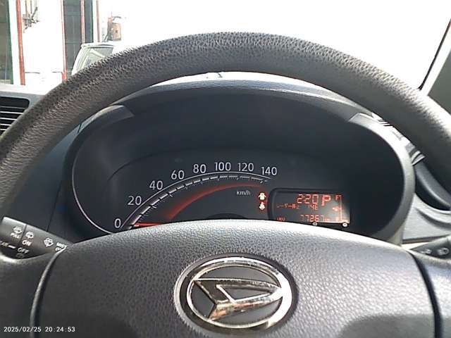 ☆メーター周りもすっきりで、視界も快適です♪☆試乗は、お気軽に御来店下さい♪　☆オートフレンズ　無料電話　0078-6002-150970　お気軽に御来店下さい！★格安販売＆高額買取＆格安車検＆格安修理実施中♪