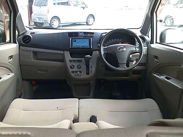 ☆室内も徹底フルルームクリーニング済みで安心清潔綺麗なお車です♪　☆オートフレンズ　無料電話　0078-6002-150970　お気軽に御来店下さい♪　★格安販売＆高額買取＆格安車検＆格安修理実施中♪ゃいます♪