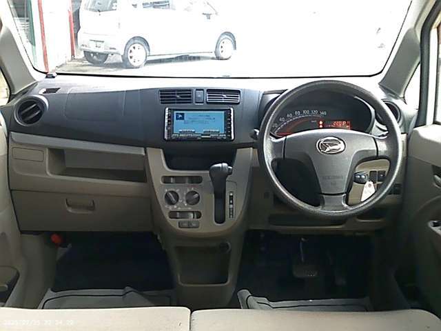 ☆インパネオートマチックで、足下広々快適です♪お気軽に御来店お待ちしています♪☆オートフレンズ　無料電話　0078-6002-150970　お気軽に御来店下さい！★格安販売＆高額買取＆格安車検＆格安修理実施中♪