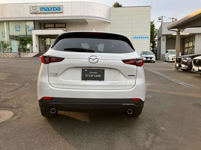 新車もショールーム内に展示しておりますので、マツダの新車にも興味がある方は、是非ご相談下さい！