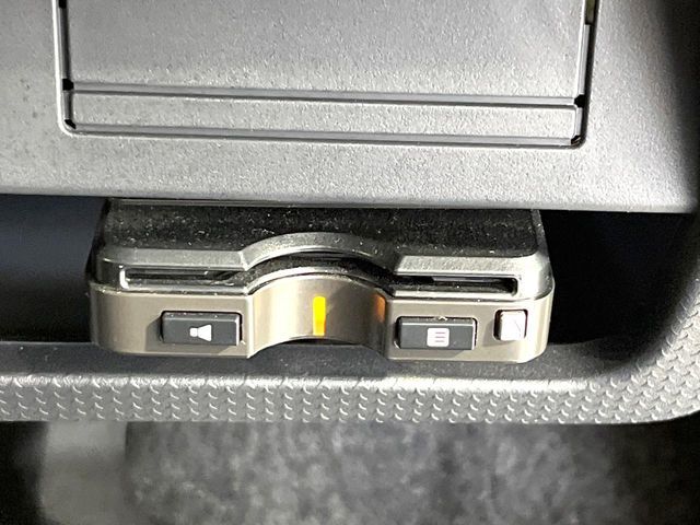 【ETC】高速道路の料金所をストレスなく通過！話題のスポットやサービスエリアに多い「スマートIC」利用時は必須のアイテムです。当店でセットアップを実施、ご納車当日からすぐにご利用いただけます！