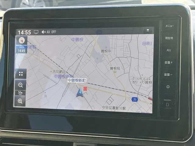 メモリーナビです。楽しいドライブにナビは欠かせませんよね。今まで行ったことの無いところに行ってみませんか？