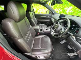 「この車の写真をもっと見たい」「状態が気になる」「この装備はついている？」どんな小さな疑問でもお気軽にお問い合わせください！