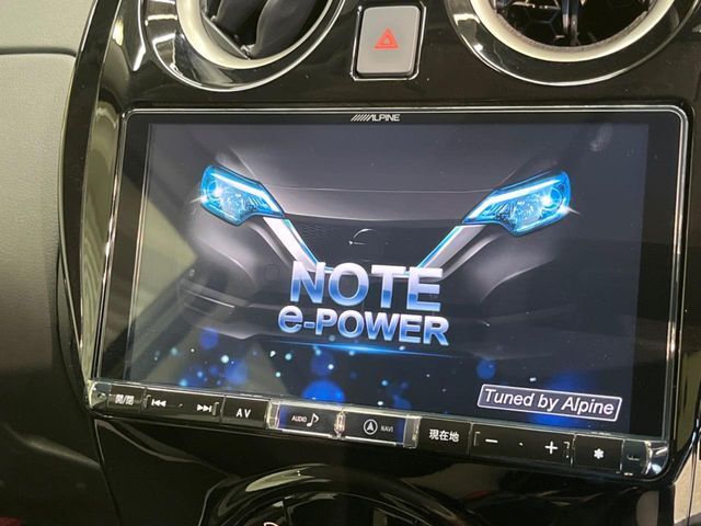 【BIG-X9インチナビ】人気の大画面BIG-Xナビを装備。専用設計で車内の雰囲気にマッチ！ナビ利用時のマップ表示は見やすく、テレビやDVDは臨場感がアップ！いつものドライブがグッと楽しくなります♪