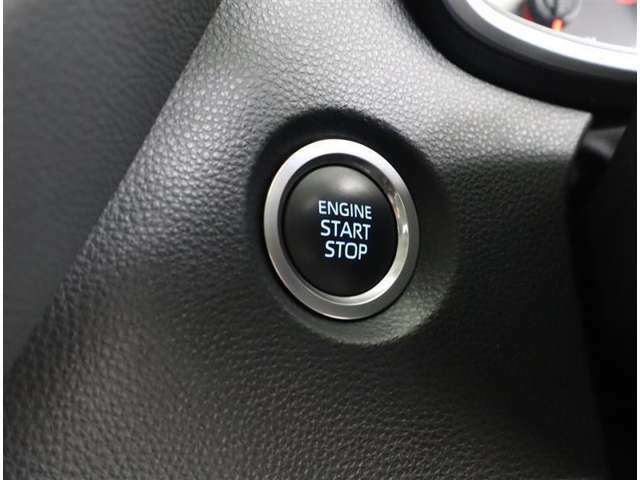 スマートキーです！このボタンでエンジン始動出来ます！