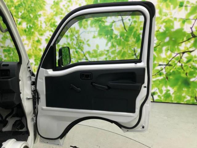 WECARSでは各商談席に大型モニターをご用意しております！見やすい大画面でゆったりと全国の在庫をご覧いただけます！是非ご来店お待ちしております！