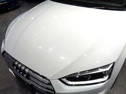 オークジャパンでは人生を変える一台『全ては輸入車を愛するお客様のために』をモットーにしています。