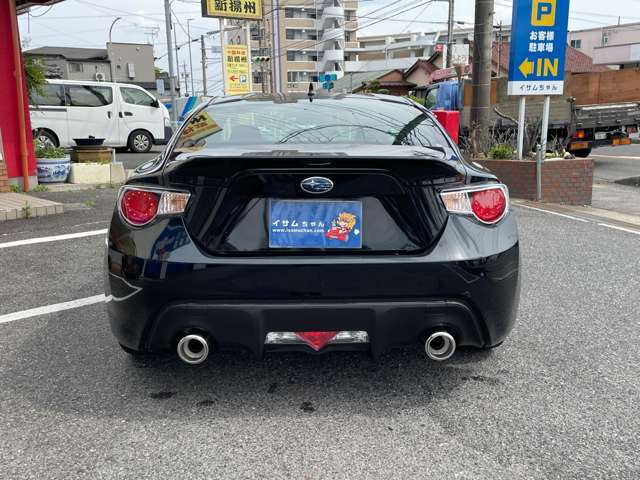 雨・夜間でも屋根下で現車確認が出来ます！