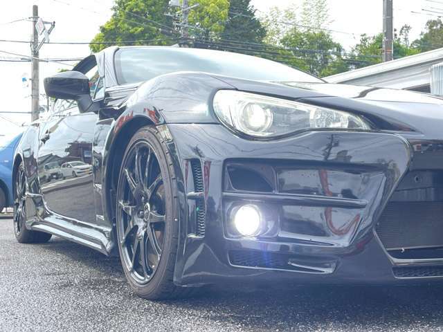 フロントバンパーに大きな傷もなく、綺麗なお車です！！