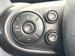 ●アクティブクルーズコントロール：前の車との車間距離を一定にとりつつ、一定速度で自動走行してくれる次世代のクルーズコントロール！主に高速道路や自動車専用道路で使用する便利な機能です！