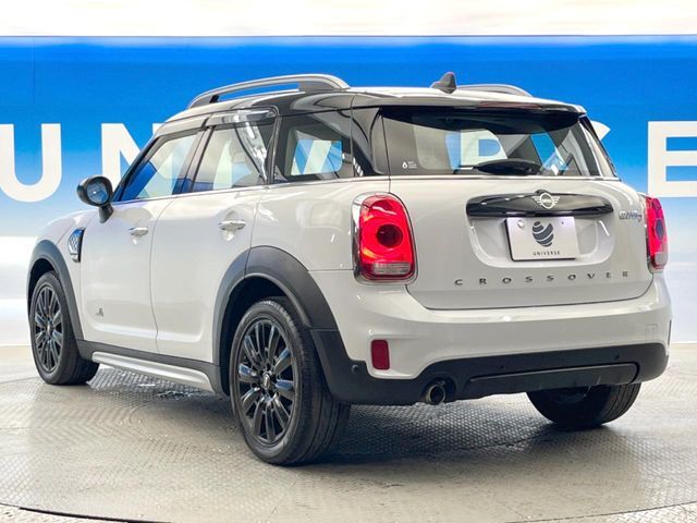 ●YANASEオートシステムズとの提携によって実現した高品質修理ネットワーク！大切なお車だから、万が一の修理でも「純正品質」をご提供。当店でご購入いただくお車にはメリットが数多くあります