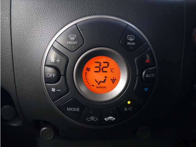 ワンタッチで温度調整可能なオートエアコン！