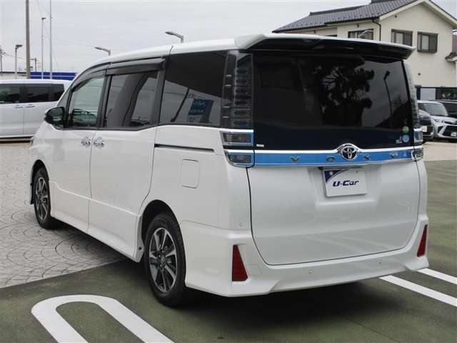 事前にお電話をいただければ、当店最寄り駅までの送迎も行っております。お気軽にお申し付け下さい。