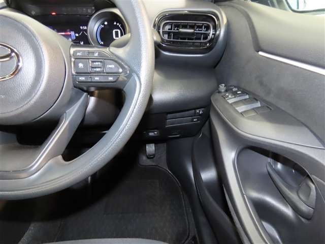 サービス工場完備。車検・メンテもお任せください！