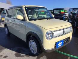 鶴田自動車は笑顔で働ける職場作りに常日頃から励んでいます。元気で笑顔あふれるスタッフが親切丁寧に対応できるお店作りを目指し車検、新車中古車販売、鈑金塗装、自動車保険、を行っております。