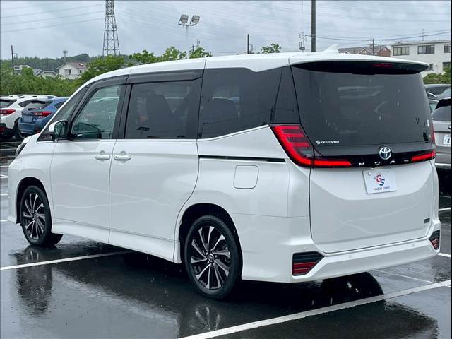 当店お薦めのボディガラスコーティング【FLAQS】はいかがでしょうか？中古車の輝きを取り戻す、ボディーガラスコーティングです。スタッフもお薦めのオプションです！