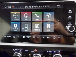 ホンダ純正ナビなのでダッシュボードにスッキリと収まっています。土地勘の無い所でも道に迷わず安心ですね！。AVも色々視聴でるのでドライブも楽しくなりますよ！