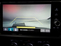 【リアカメラ】3パターンの映像表示で、後方確認をサポート！映像は『ノーマル』『広角』『真上』の3モードから選べます♪