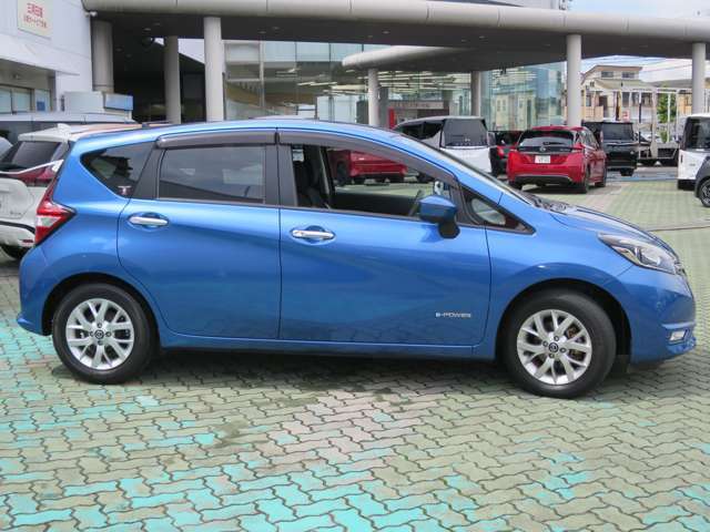 【ワイド保証】【基本保証】走行距離無制限で保証！三河日産の中古車には、全車無料で「ワイド保証」が付いています。大切な愛車のパーツ類を走行距離無制限で保証！
