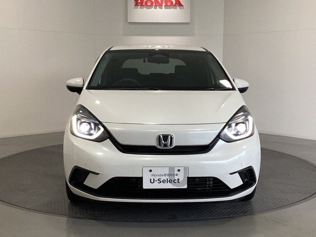 【Honda認定中古車 U-Select】　エンジン、オーディオやカーナビ(社外品は除く）に至るまで保証をお付け致します。全国のホンダディーラーで保証と整備が受けられます。
