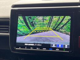 【バックカメラ】駐車時に後方がリアルタイム映像で確認できます。大型商業施設や立体駐車場での駐車時や、夜間のバック時に大活躍！運転スキルに関わらず、今や必須となった装備のひとつです！