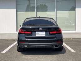 安心のネットワーク。全国187箇所（2025年2月現在）のBMW正規ディーラーのサービスセンターで整備・保証修理を受けることができます。