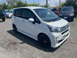 ご来店希望の方は事前に連絡をいただけると助かります。カーセンサーの［来店予約をする］ボタンからお気軽に予約下さい。緑色のトークアプリ公式アカウントや電話等でも予約できますのでお気軽にご連絡ください。