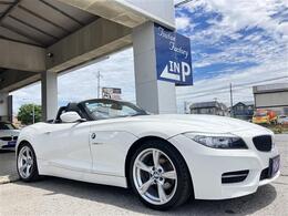 E89型　Z4　Sドライブ23i　希少Mスポーツ　アルピンホワイトが入庫致しました！　★ご購入後のメンテナンスも元BMW正規ディーラーメカニック多数在籍の「つたえファクトリーに」お任せ下さい！