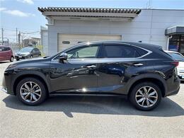 安心の全車保証付き！（※部分保証、国産車は納車後3ヶ月、輸入車は納車後1ヶ月の保証期間となります）。その他長期保証(有償)もご用意しております！※長期保証を付帯できる車両には条件がございます。