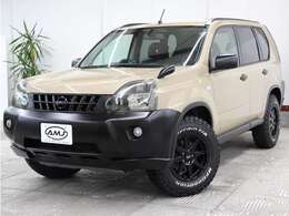 当社では全車修復歴無しの、状態が良い車両を厳選して仕入れております。ノーマル状態で仕入れた車両をベースとし、自社工場にてリノベーションカスタマイズを行っております。