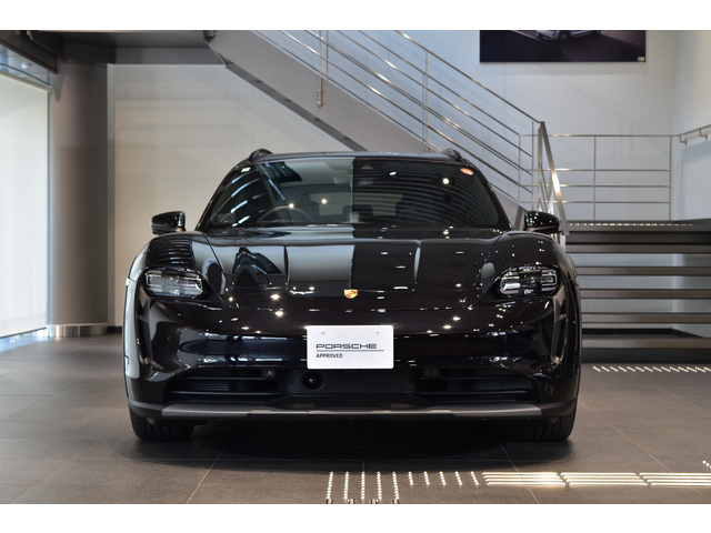 ポルシェセンター　中大阪認定中古車センター/正規ディーラーだからこそ出来る安心、安全、信頼の高品質の車両で御座います。