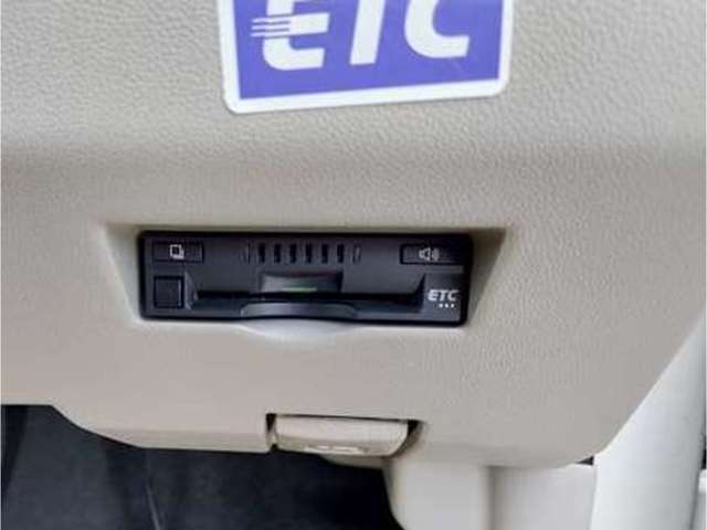 高速走行もスムーズにお支払いが可能な【ETC】ご納車までにセットアップを行い、ご納車時にはご利用いただけるようにいたします。