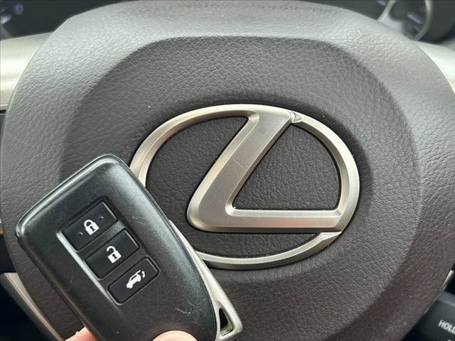 全国のAA会場で毎日競りに参加、本当に安く売値設定できる車しか仕入れておりません。他社在庫と比較下さいませ。
