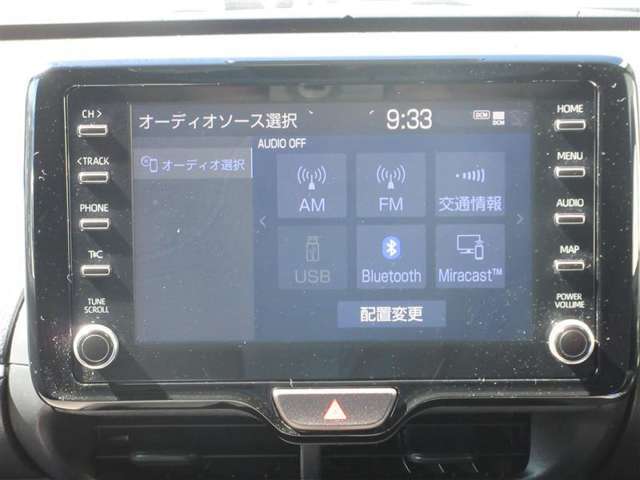 ディスプレイオーディオを装着しております。スマートフォンと通信して様々な機能が使用できます。詳しくはスタッフまでご連絡下さい。