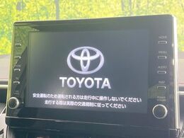 【9インチ　ディスプレイオーディオ大画面ディスプレイへお持ちのスマートフォンと連携して、ナビやbluetoothでの音楽再生が可能です♪デザインはもちろん操作性も良好！別途ナビ機能の取付可能です♪