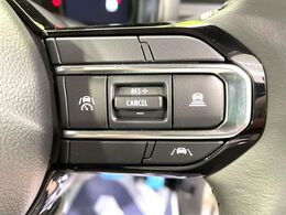 【アダプティブクルーズコントロール】高速道路での長距離走行が楽に！！自動で速度を保つクルーズコントロールが、衝突軽減システムと連携し、前方の車両を感知して車間を保つように速度調節してくれます！！