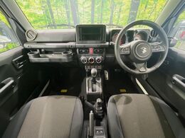 グループ総在庫数約30，000台！！全国の系列店からメーカー・車種問わずご紹介出来るので、あなたにピッタリのお車が見つかるはずです♪まずはお問い合わせ下さい☆