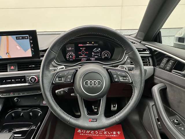 ハンドル回りも綺麗な状態です。