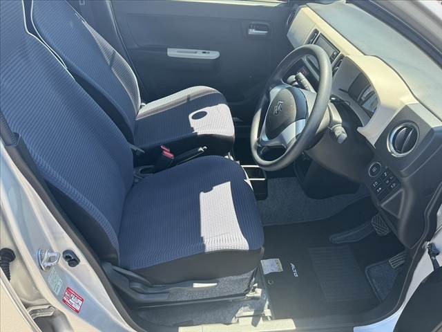納車整備ついても第三者機関の指定工場で分解記録(法定整備)を実施し、車検を基準に不具合箇所、消耗部品は改善して納車させていただきます。