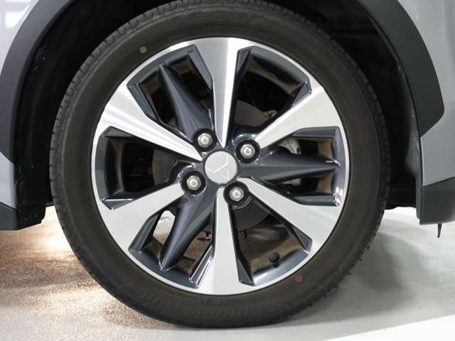 純正15インチアルミホイール