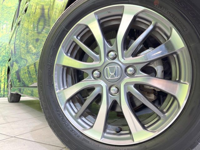 【純正14インチアルミホイール】外観にマッチした純正アルミホイールを装着しております。各種社外アルミホイールや、スタッドレスタイヤも取扱いしております。是非ご相談くださ