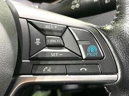 【プロパイロット】高速道路での長距離走行が楽に！！渋滞時と巡回走行のシーンで、アクセル・ブレーキ・ステアリングを自動で制御し、長距離運転の負担を軽減してくれます♪