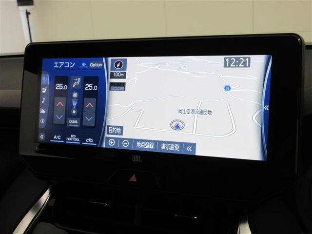 純正ならではのピッタリと収まった感じが、スタイリッシュな雰囲気を演出してくれます。