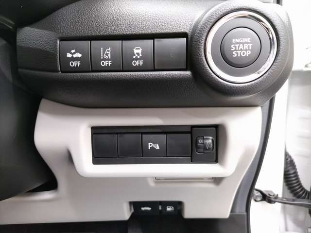 手になじみ運転も快適、いつも触る部分ですので質感は良いほうが良いですね