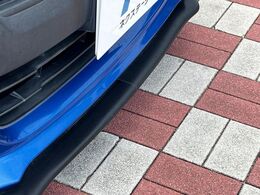 【フロント・サイドエアロ】クルマの外観をより引き締め、個性を際立たせてくれるスタイリッシュなエアロパーツを装着！エアロ以外のドレスアップもお気軽にご相談ください！